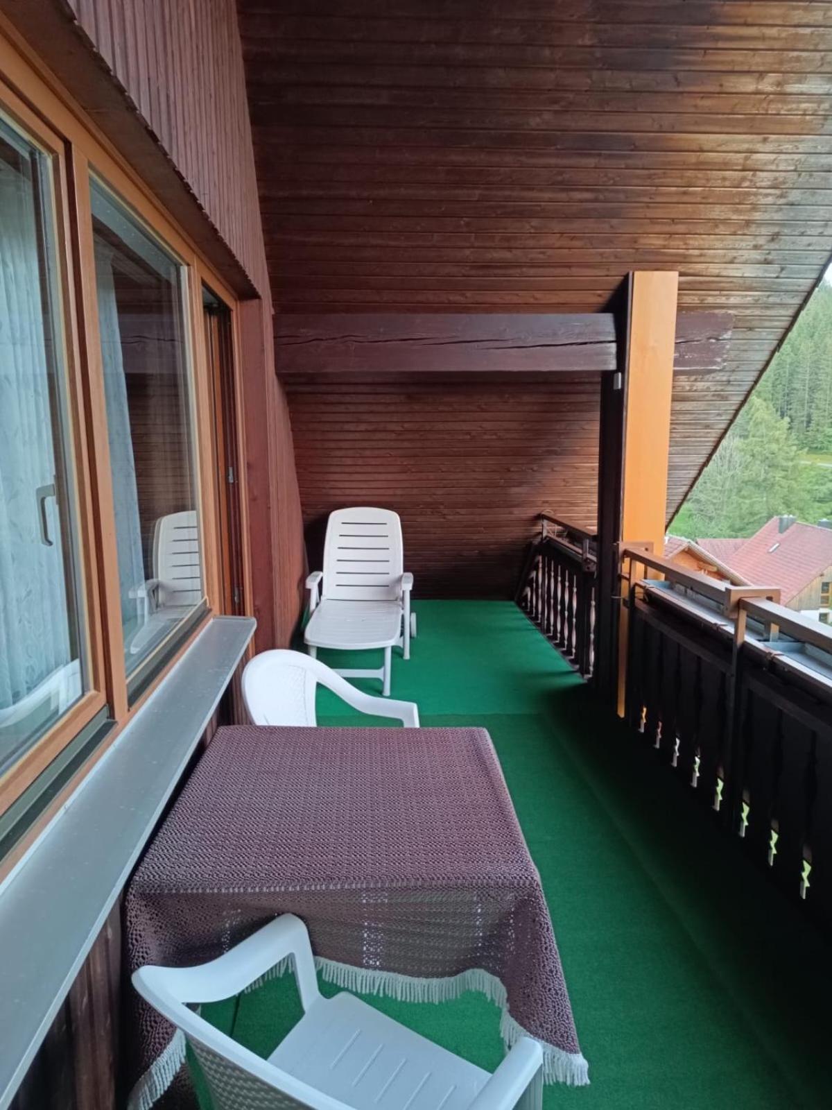 Auerhahn Bed And Breakfast - Black Forest - Waldhotel Eisenbach  Exterior photo