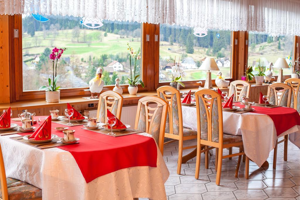 Auerhahn Bed And Breakfast - Black Forest - Waldhotel Eisenbach  Exterior photo